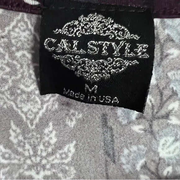 Plum purple and white tunic top size medium - Picture 5 of 5